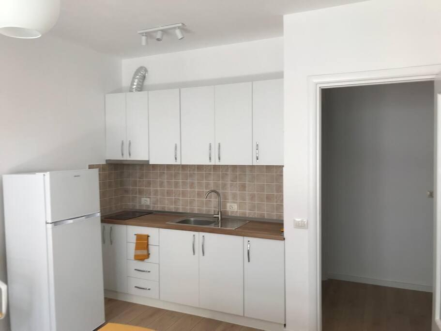 Appartement Near The Sea à Golem  Extérieur photo